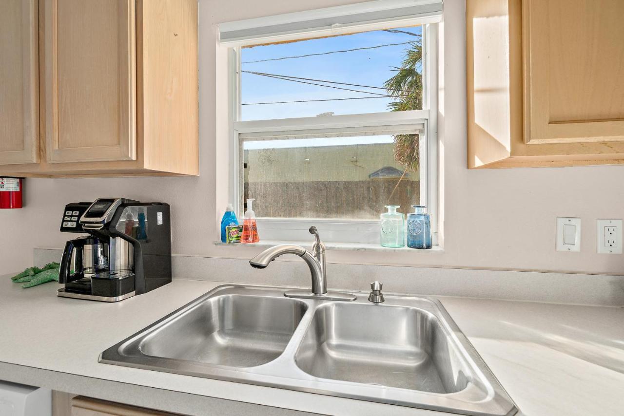 Sunset Serenity - 3Br Beach Townhome With Outdoor Patio - New Hot Tub, Steps To Ocean Fun! Melbourne Extérieur photo